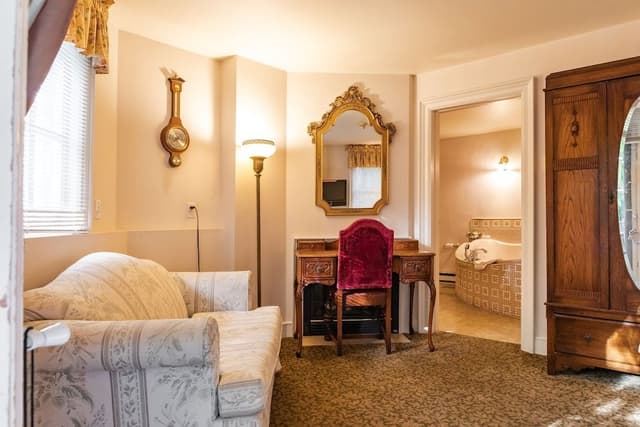 Standard Suite, 1 Double Bed, Bathtub (Garden Room)