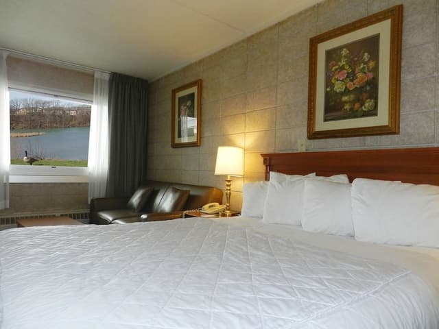 Standard Room, 1 Queen Bed, Non Smoking