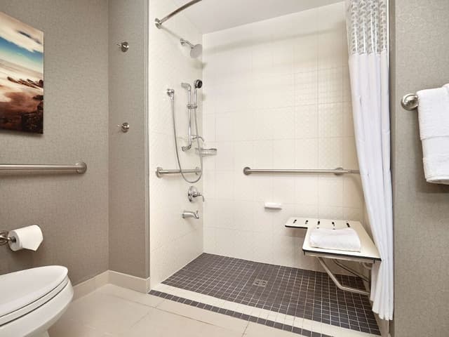Room, 2 Queen Beds, Accessible, Non Smoking
