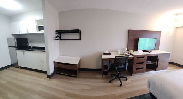 Standard Room, 2 Queen Beds, Kitchenette
