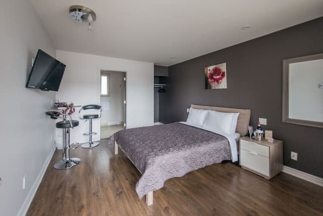 Standard Room, 1 Queen Bed, Non Smoking