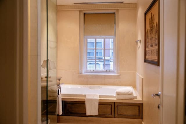 Corner Suite, 1 King Bed with Sofa Bed