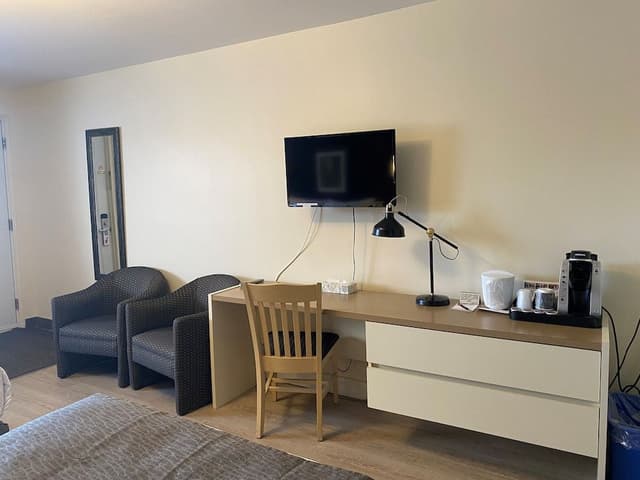 Economy Room, 2 Double Beds Exterior Entrance