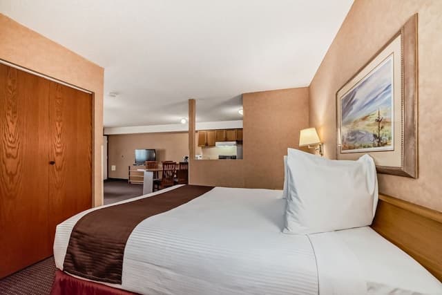 Deluxe Room, Multiple Beds, Non Smoking, Kitchen