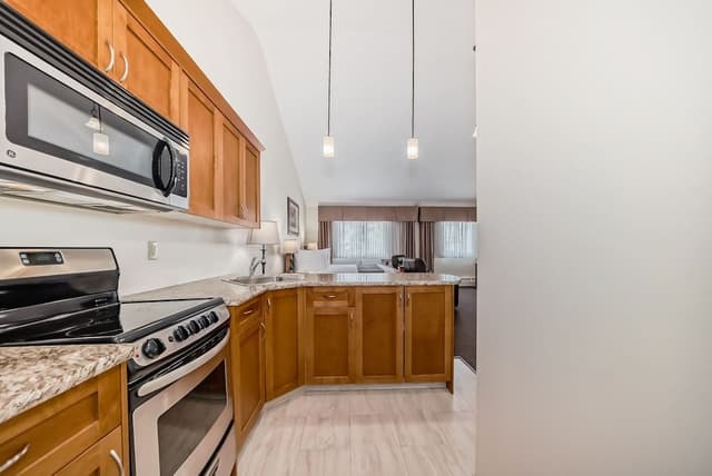 Executive Room, 1 King Bed, Non Smoking, Kitchen
