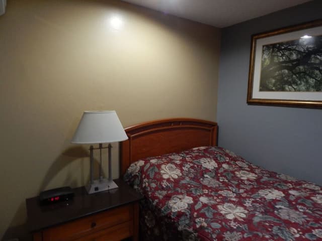 Double Bedroom, 1 Double Bed, Shared Bathroom