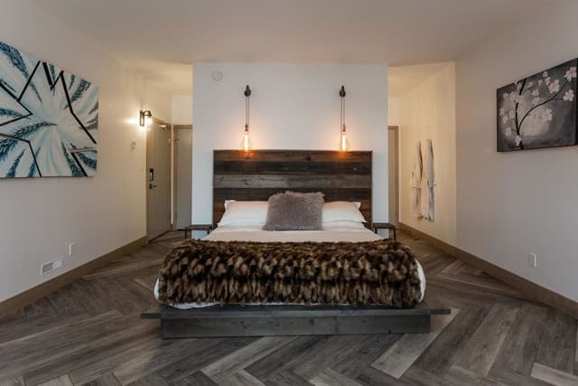 Luxury Room, 1 King Bed, Mountain View (No Breakfast)