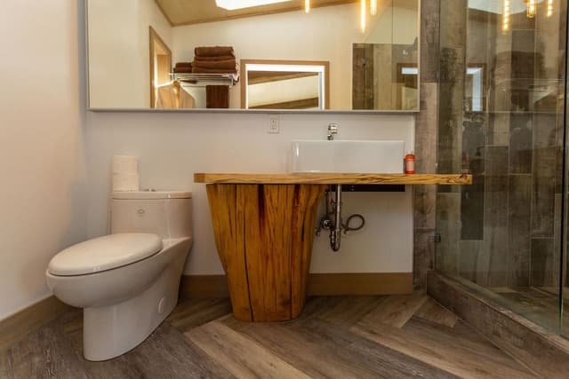 Luxury Room, 1 King Bed, Mountain View (No Breakfast)