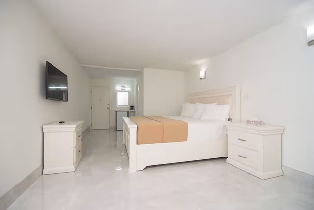 Deluxe Room, 1 King Bed