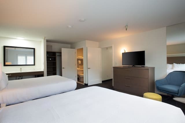 Executive 2 Queen Suite