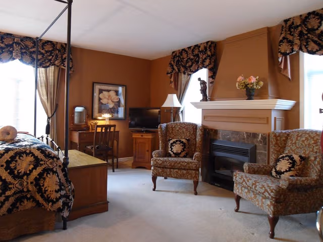 Premium Room, 1 Queen Bed (Westerly Room)