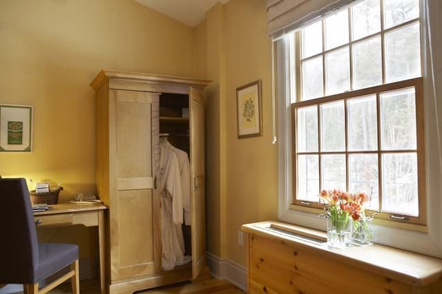 Standard Room (Heritage - Queen)