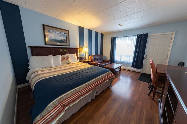 Deluxe Room, 1 King Bed, Non Smoking