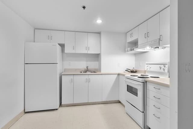 1 chambre dans 1 appt de 4 Chambres SUP