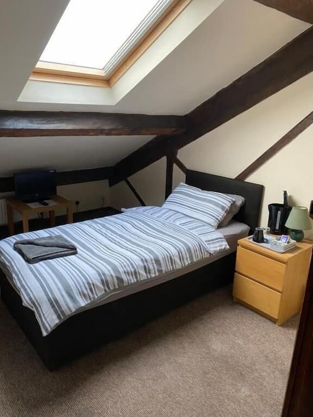 Basic Single Room