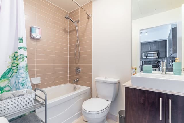 Luxury Apartment, 1 Bedroom, Kitchen, City View