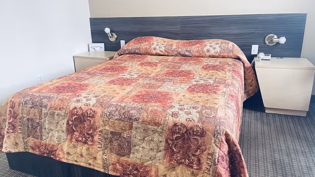 Premium Room, 1 Queen Bed, Non Smoking