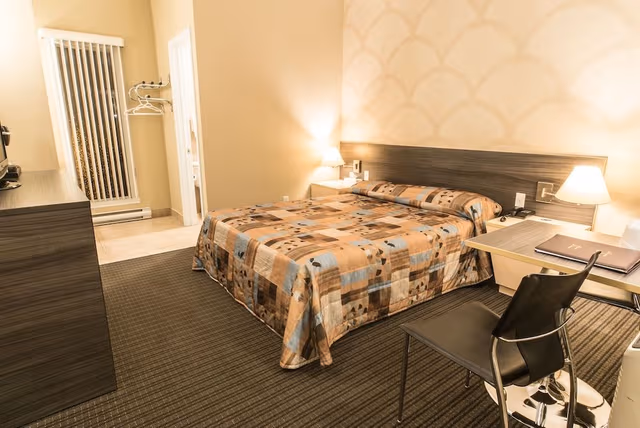 Standard Room, 1 Queen Bed, Non Smoking