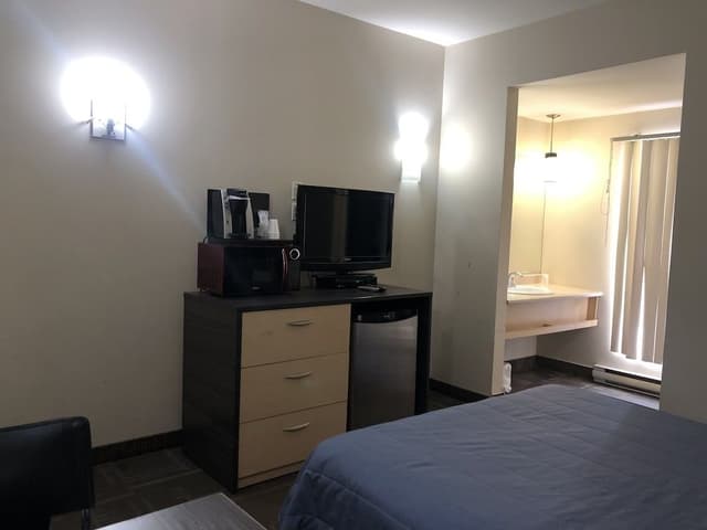 Standard Room, 1 Queen Bed, Smoking