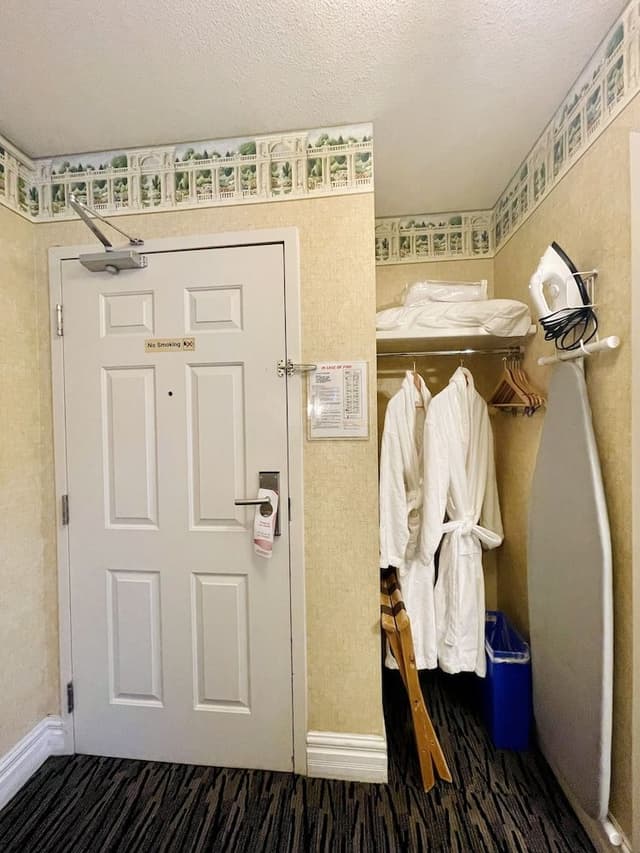 Suite (Jacuzzi) No Pets
