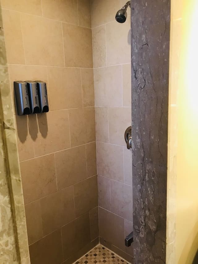 Comfort Double Room, Ensuite (The East Wing)