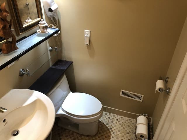 Comfort Double Room, Ensuite (The East Wing)