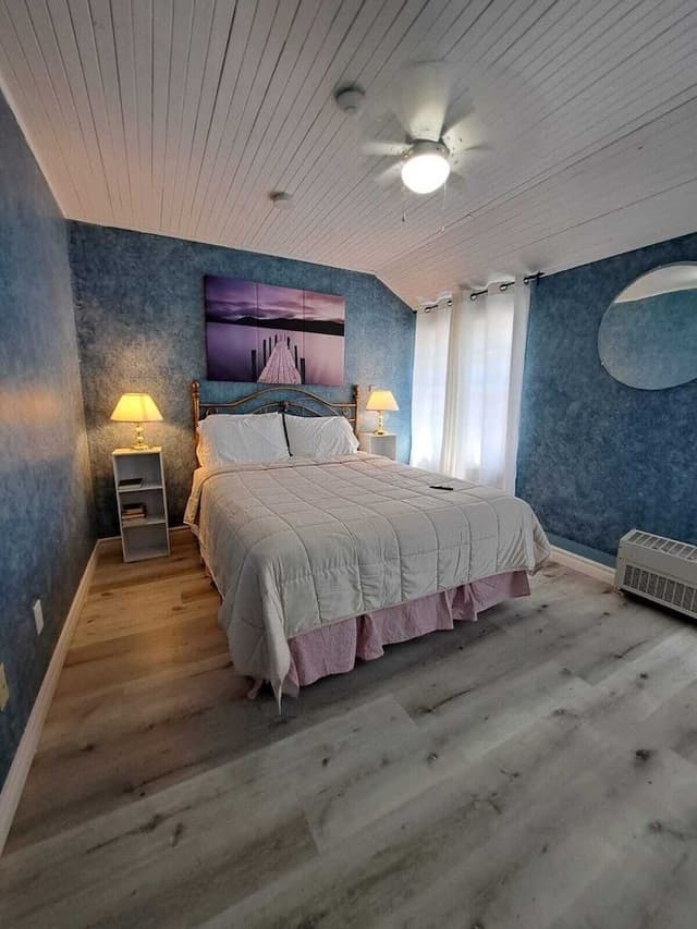 Classic Room, 1 Queen Bed