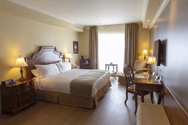 Standard Room, 1 King Bed