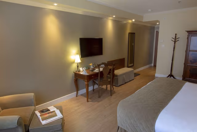 Standard Room, 1 King Bed