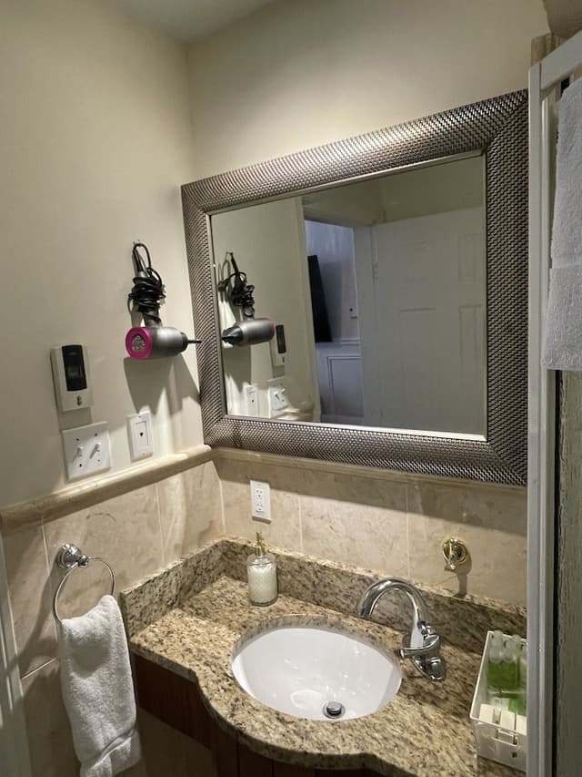 Deluxe Studio, Multiple Beds