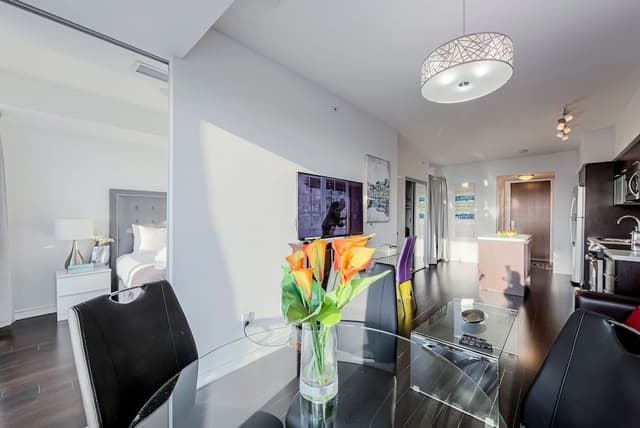 Executive 1 Bedroom Suite, Kitchen, City View
