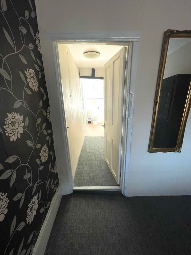 Double Room, Ensuite (Room 08)