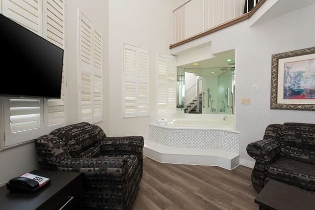 Two-floor Castle Suite, 1 Queen Bed, Jetted Tub (Non-wheelchair Accessible)