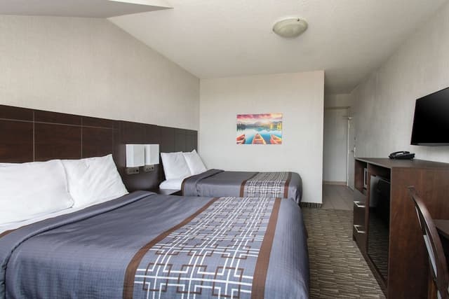 Standard Room, 2 Double Beds (Non-wheelchair Accessible)