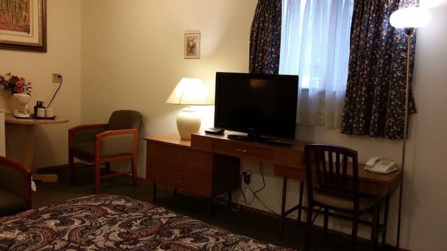 Standard Room, 1 Queen Bed