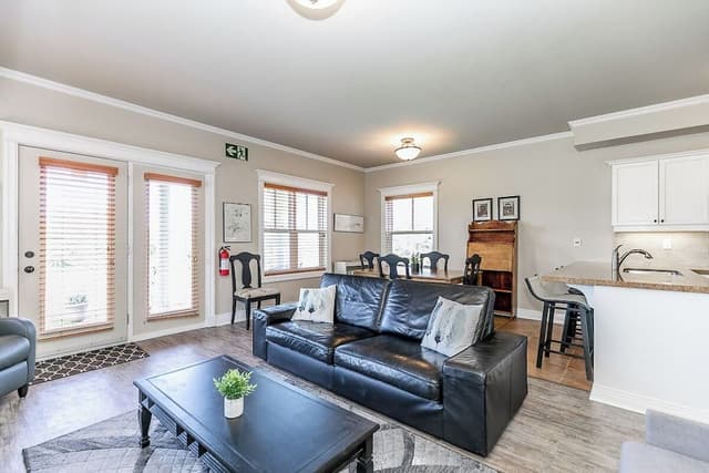 Condo, 1 Bedroom