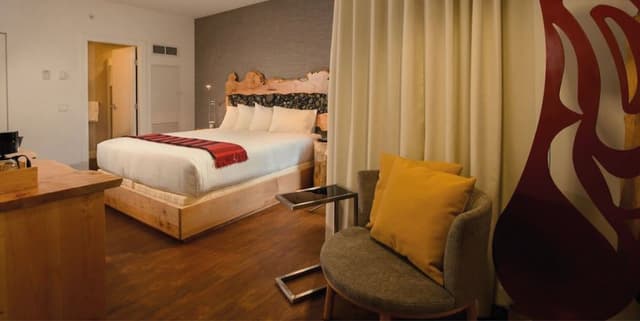 Deluxe Room, 1 King Bed