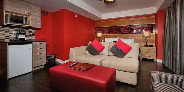 Deluxe Room, 1 King Bed