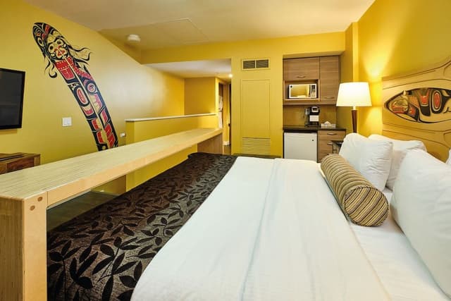 Deluxe Room, 1 King Bed