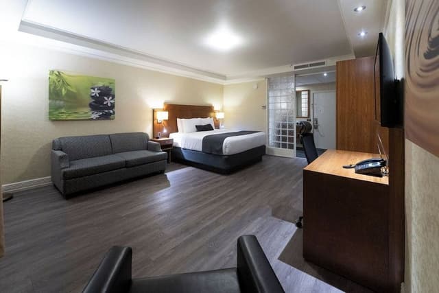Signature Room