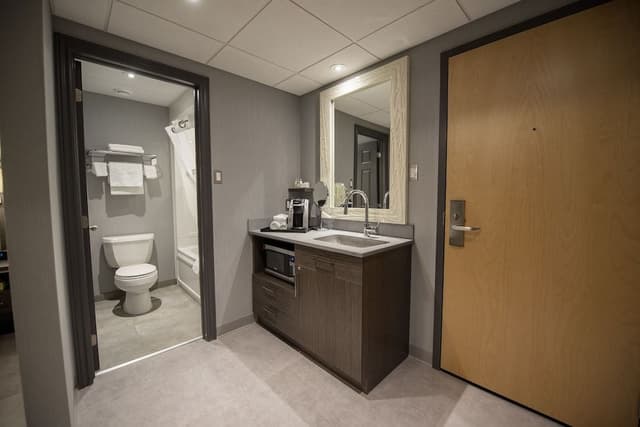 Room (Distinction)