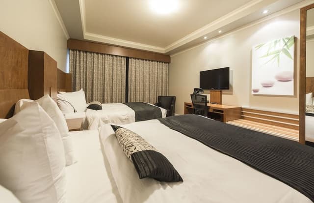 Design Room, 2 Queen Beds (Urban)