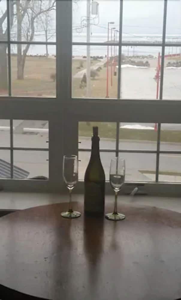 Standard Room, 2 Queen Beds, Lake View