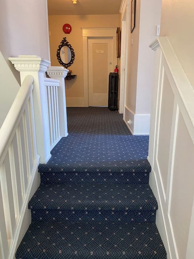 Suite, 2 Bedrooms, Shared Bathroom