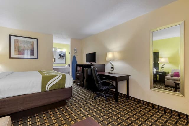 Standard Room, 1 King Bed, Non Smoking