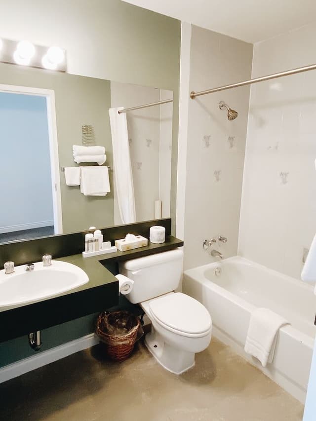 Deluxe Room, 2 Queen Beds (Front Facing)