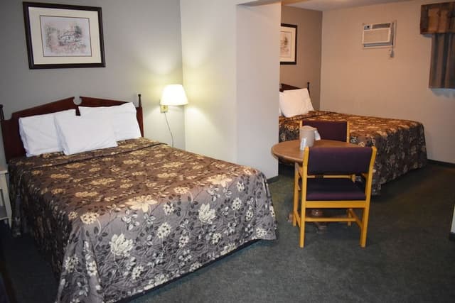Standard Room, 2 Queen Beds