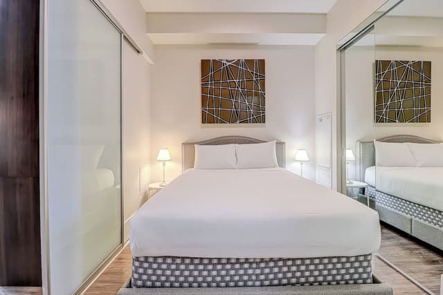 Executive Condo, 1 Bedroom, Non Smoking, Balcony