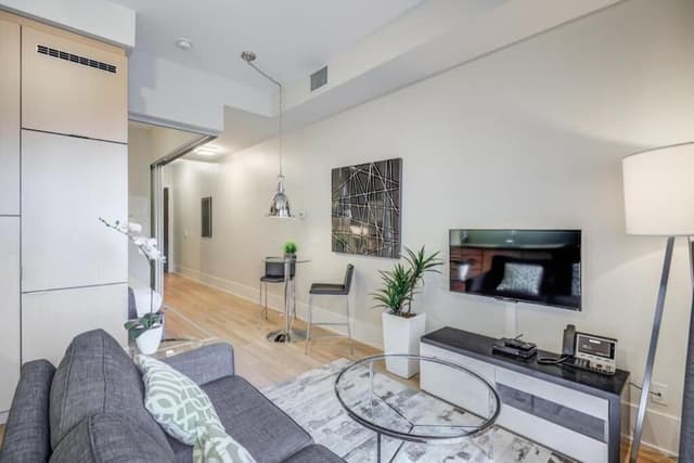 Executive Condo, 1 Bedroom, Non Smoking, City View
