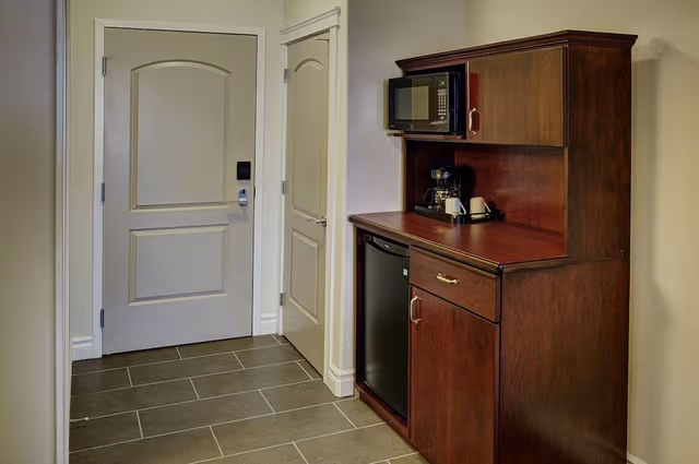 Standard Room, 1 King Bed